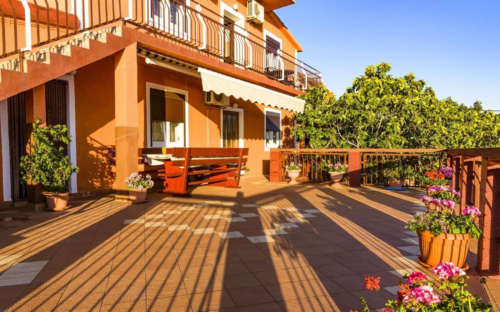 Apartments Jase Lukovo Šugarje Exterior foto